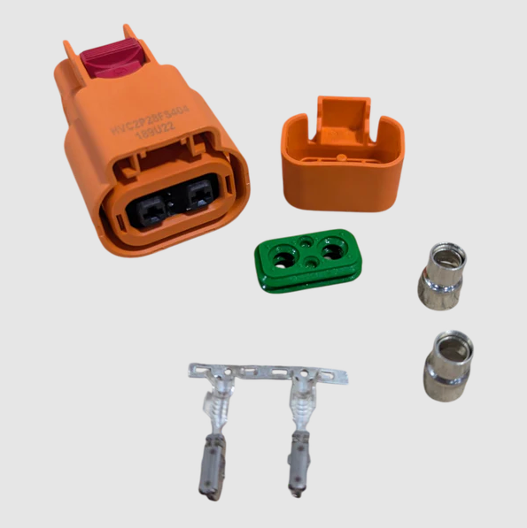 Разъемы Amphenol HVC2P28FS высокого напряжения 900 В постоянного тока с HVIL